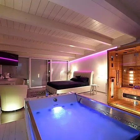 Italians Luxury Bed & Breakfast Acquaviva delle Fonti